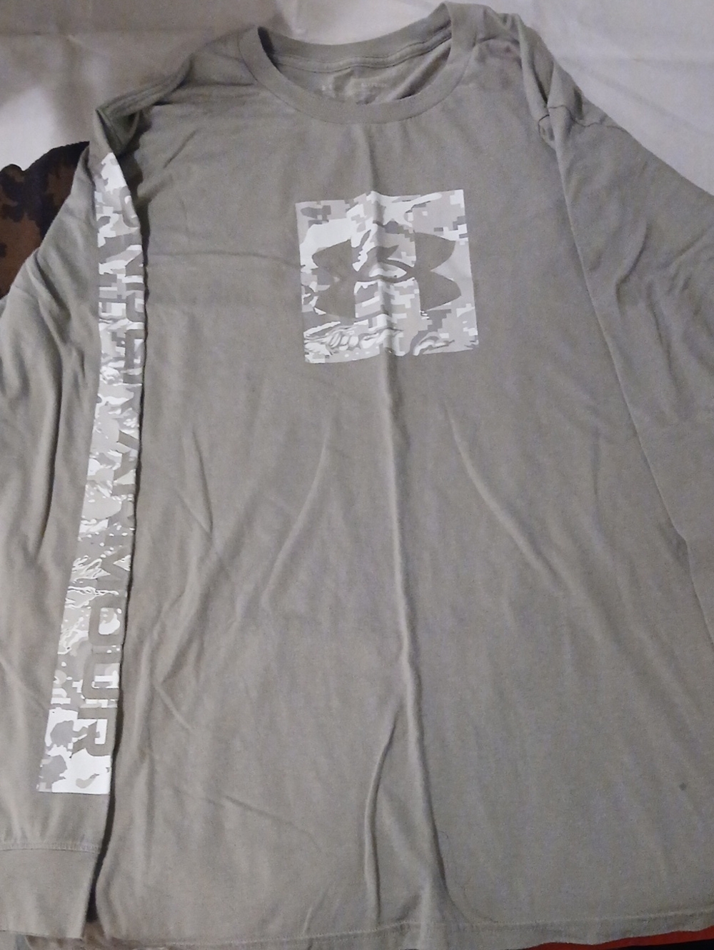 Under Armour Men's Long Sleeve Logo Shirt - Gray